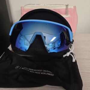 Blenders Airspeed Alive Sunglasses 🕶️